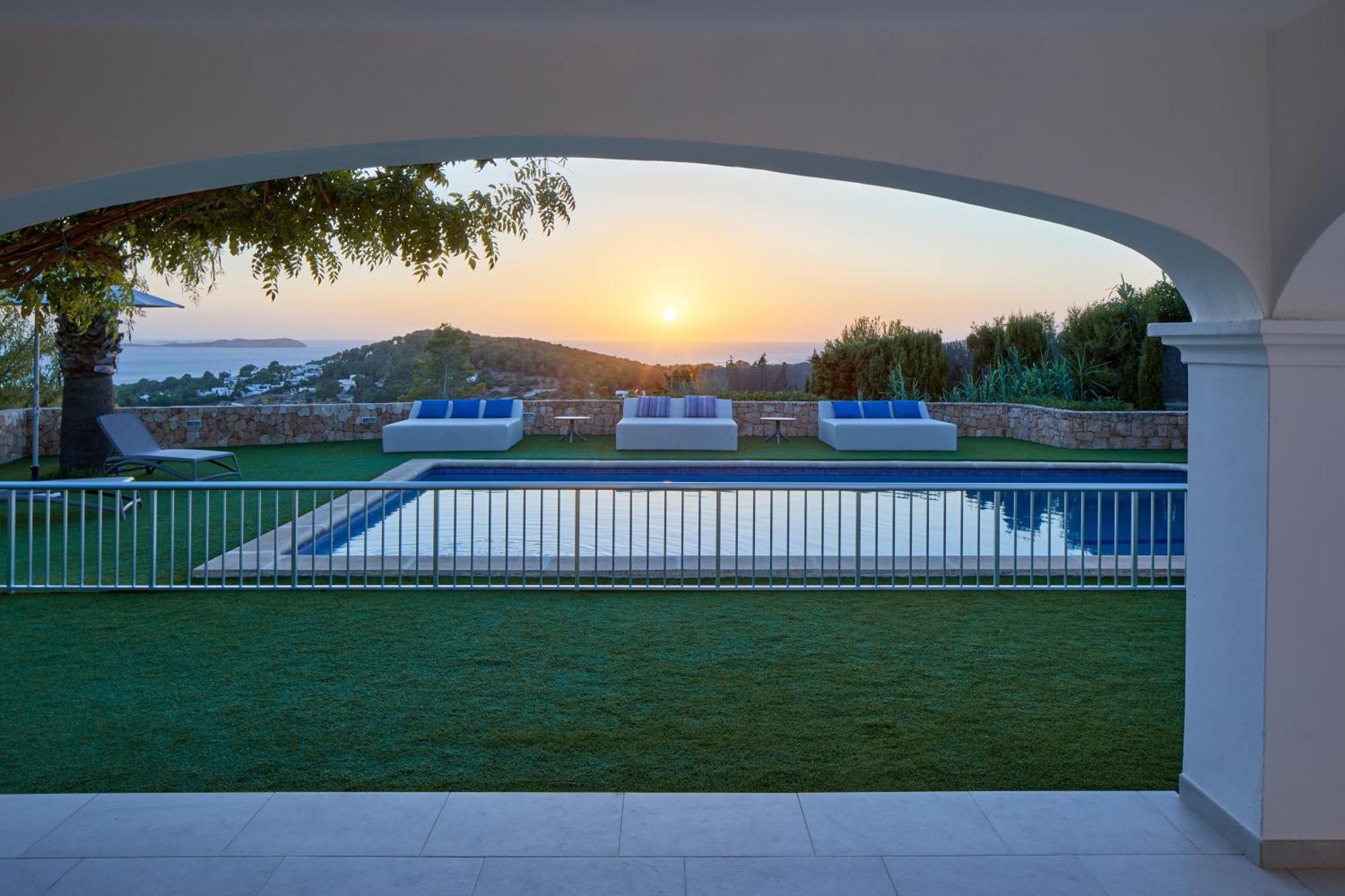 Villa Can Joan I - Fantastic Sunset Views And Family Friendly - Sant Antoni de Portmany Dış mekan fotoğraf